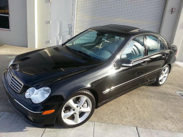 Mercedes-Benz C-Class 2006 photo 3