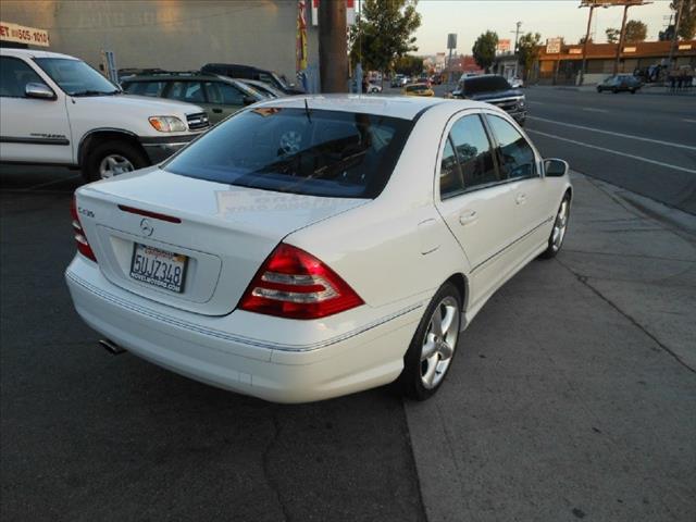 Mercedes-Benz C-Class Supercrew FX4 Offrd 4X4 Sedan