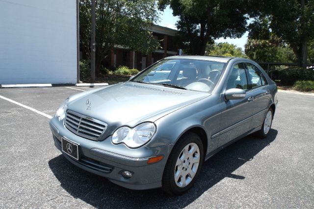 Mercedes-Benz C-Class 2006 photo 3