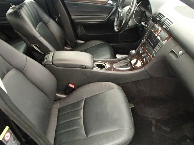 Mercedes-Benz C-Class 2006 photo 2