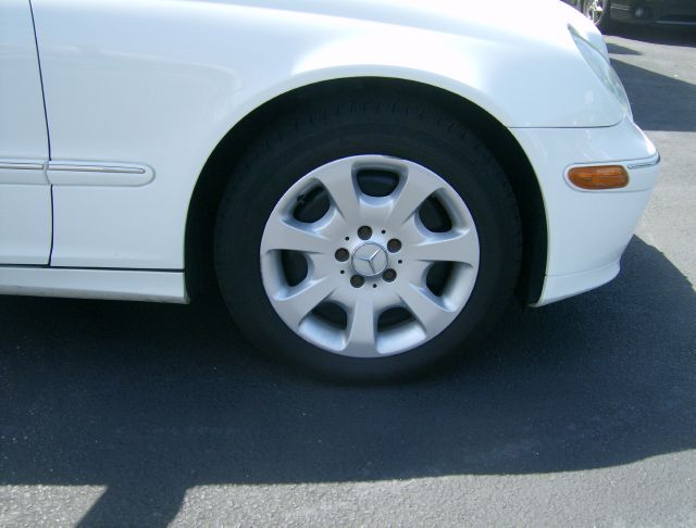 Mercedes-Benz C-Class 2006 photo 4
