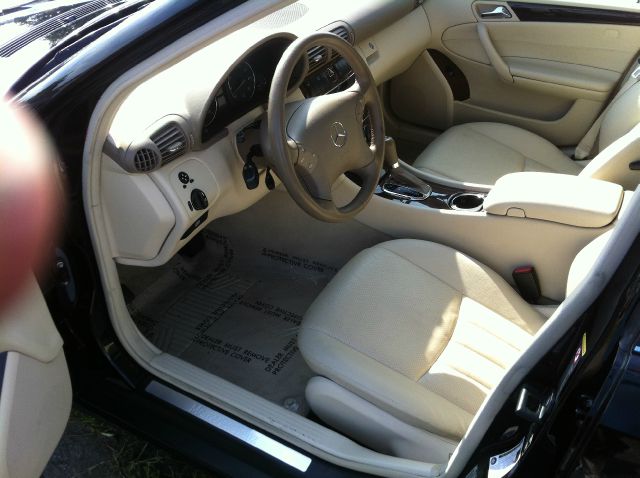 Mercedes-Benz C-Class 2006 photo 3