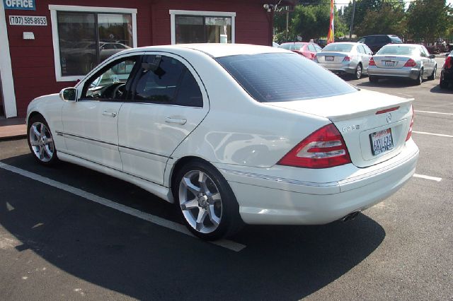 Mercedes-Benz C-Class 2007 photo 3