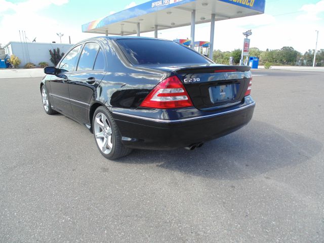 Mercedes-Benz C-Class 2007 photo 2