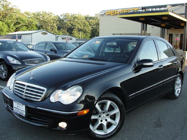 Mercedes-Benz C-Class 2007 photo 1
