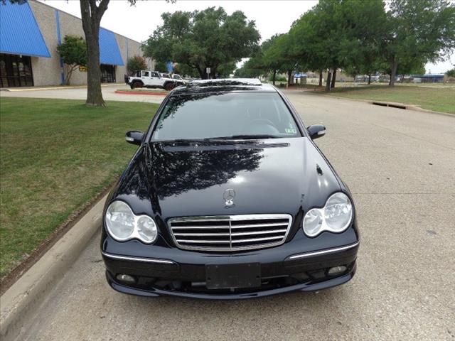 Mercedes-Benz C-Class Supercrew FX4 Offrd 4X4 Sedan