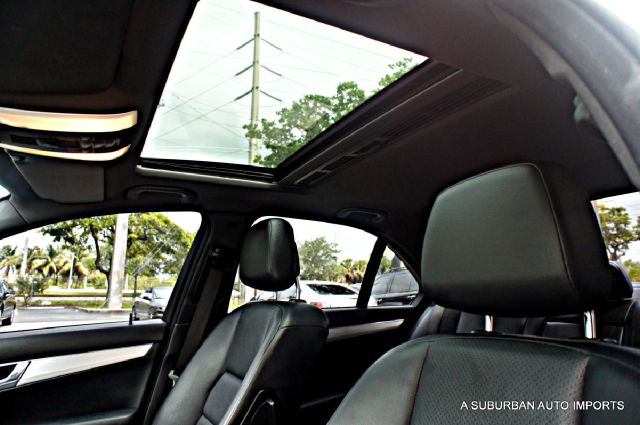 Mercedes-Benz C-Class 2008 photo 39