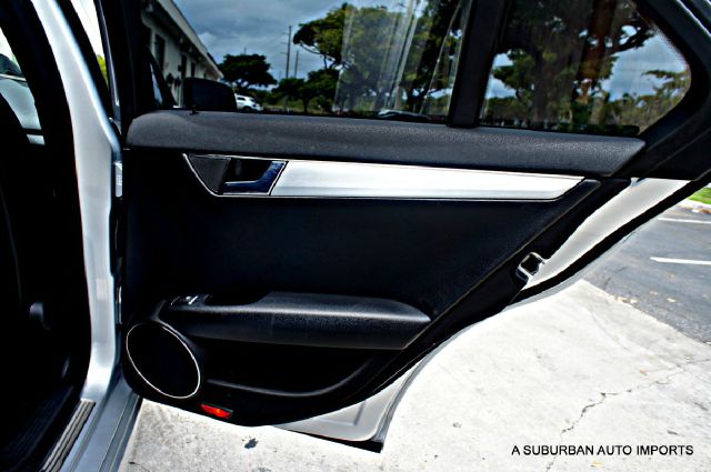 Mercedes-Benz C-Class 2008 photo 65