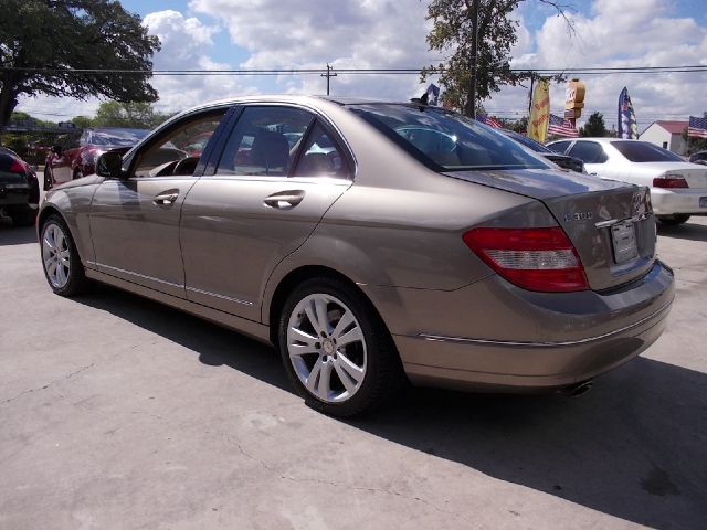 Mercedes-Benz C-Class 2008 photo 2