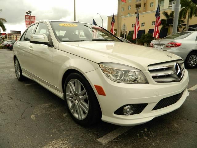 Mercedes-Benz C-Class 2008 photo 2