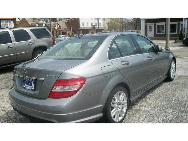 Mercedes-Benz C-Class 2008 photo 2