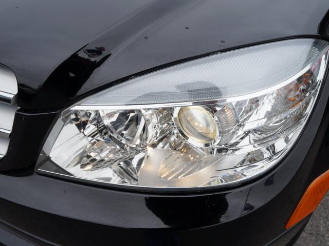 Mercedes-Benz C-Class 2009 photo 16
