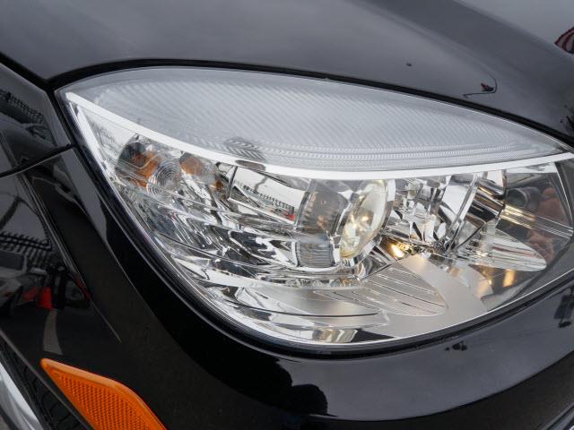 Mercedes-Benz C-Class 2009 photo 17