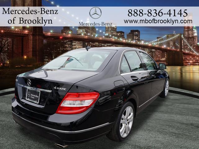 Mercedes-Benz C-Class 2009 photo 19