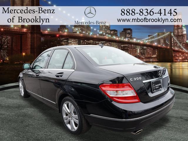 Mercedes-Benz C-Class 2009 photo 20