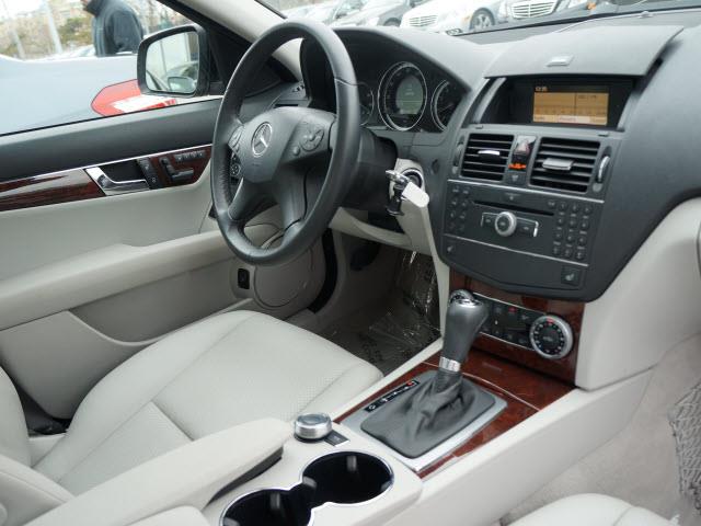 Mercedes-Benz C-Class 2009 photo 6