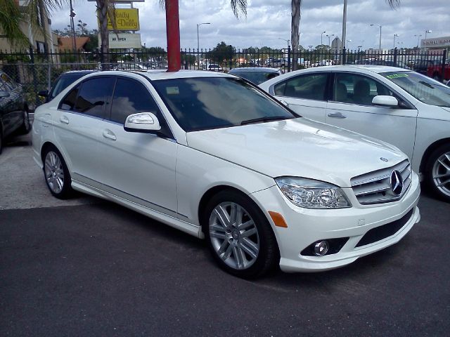 Mercedes-Benz C-Class 2009 photo 4