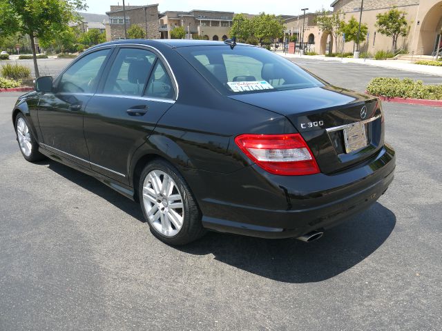 Mercedes-Benz C-Class 2009 photo 2