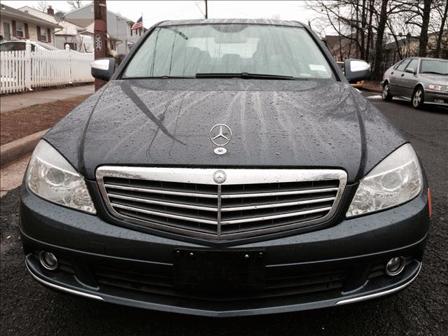 Mercedes-Benz C-Class 2009 photo 2