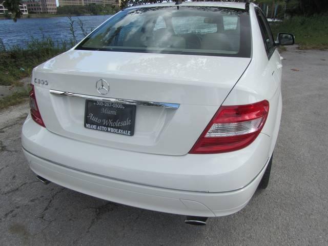 Mercedes-Benz C-Class 2009 photo 5