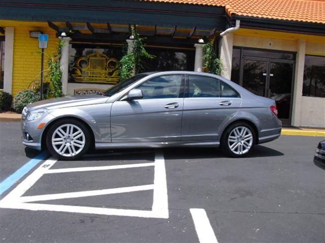 Mercedes-Benz C-Class 2009 photo 3