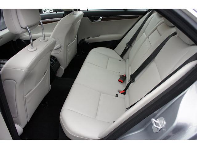 Mercedes-Benz C-Class 2009 photo 1