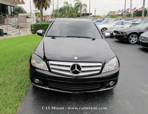 Mercedes-Benz C-Class 2009 photo 3