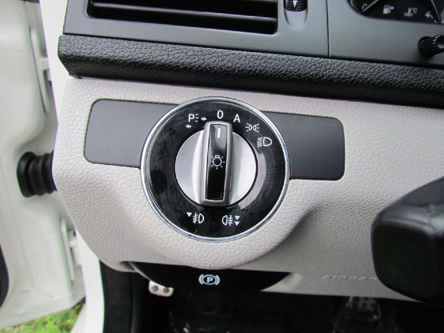 Mercedes-Benz C-Class 2010 photo 70