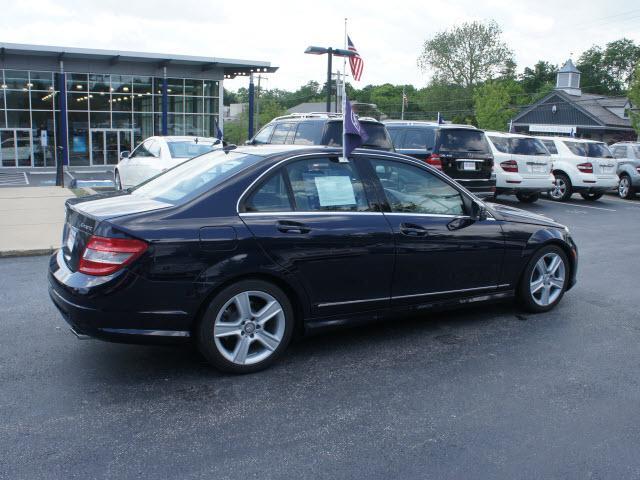 Mercedes-Benz C-Class 2010 photo 1