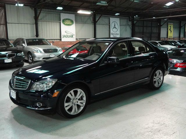 Mercedes-Benz C-Class 2010 photo 22