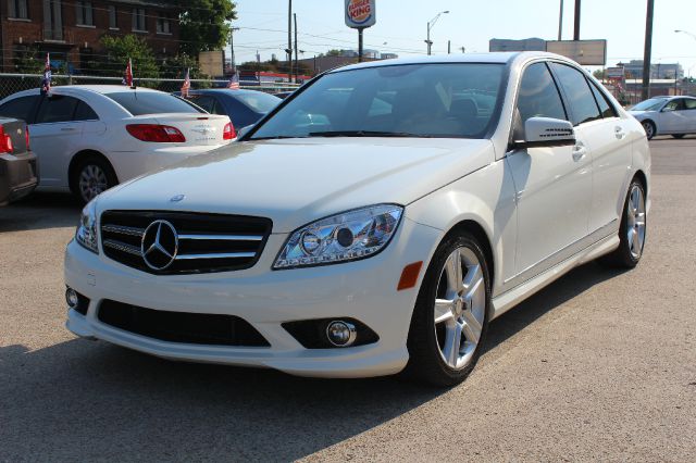 Mercedes-Benz C-Class 2010 photo 3