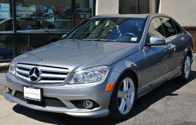 Mercedes-Benz C-Class 2010 photo 1