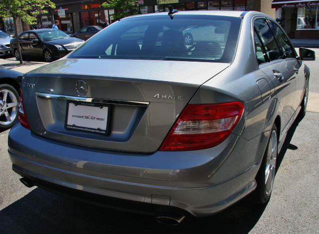 Mercedes-Benz C-Class 2010 photo 10