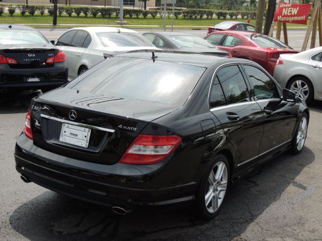 Mercedes-Benz C-Class 2010 photo 4