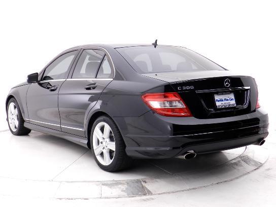 Mercedes-Benz C-Class 2010 photo 22