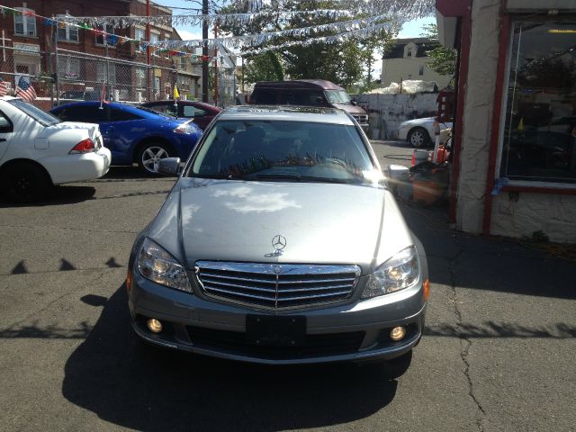 Mercedes-Benz C-Class 2011 photo 1