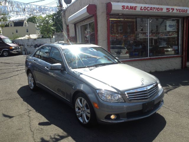 Mercedes-Benz C-Class 2011 photo 4