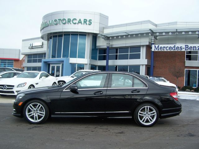 Mercedes-Benz C-Class 2011 photo 3