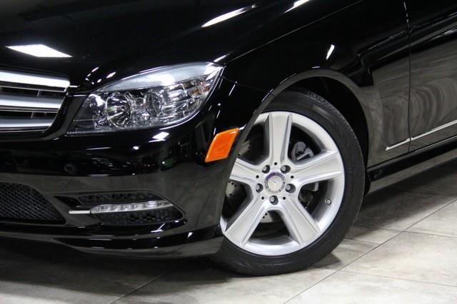 Mercedes-Benz C-Class 2011 photo 3