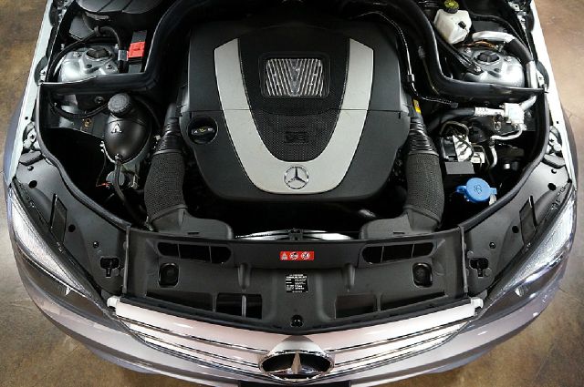 Mercedes-Benz C-Class 2011 photo 2
