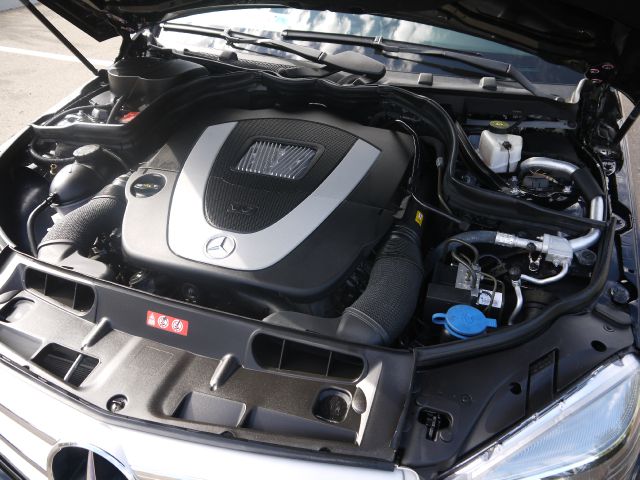 Mercedes-Benz C-Class 2011 photo 1