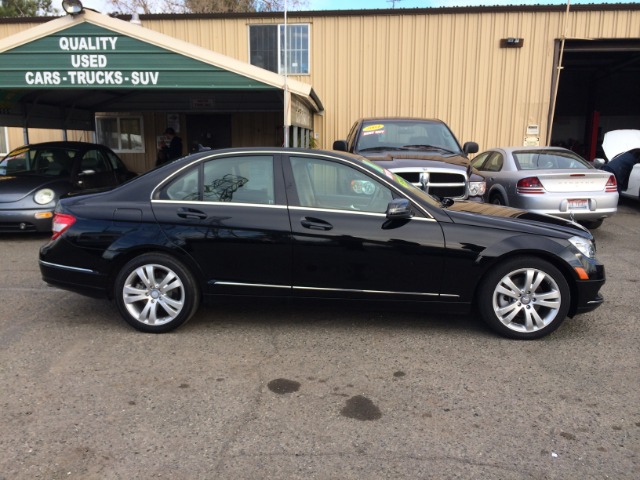 Mercedes-Benz C-Class 2011 photo 3