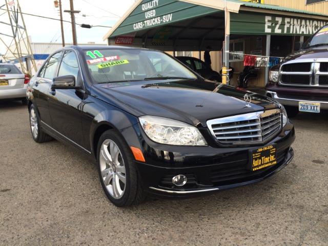 Mercedes-Benz C-Class 2011 photo 4