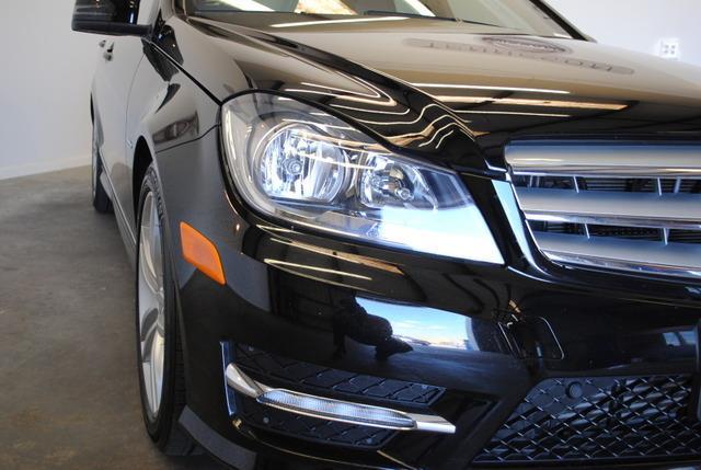 Mercedes-Benz C-Class 2012 photo 2