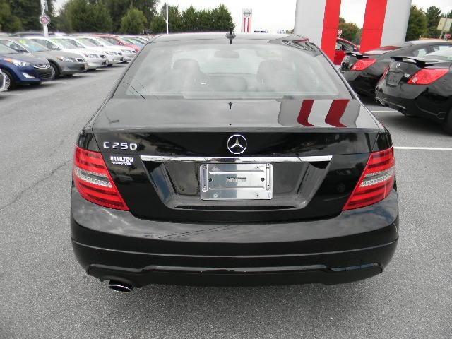 Mercedes-Benz C-Class 2012 photo 0