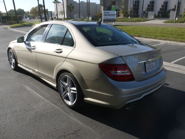 Mercedes-Benz C-Class 2012 photo 1