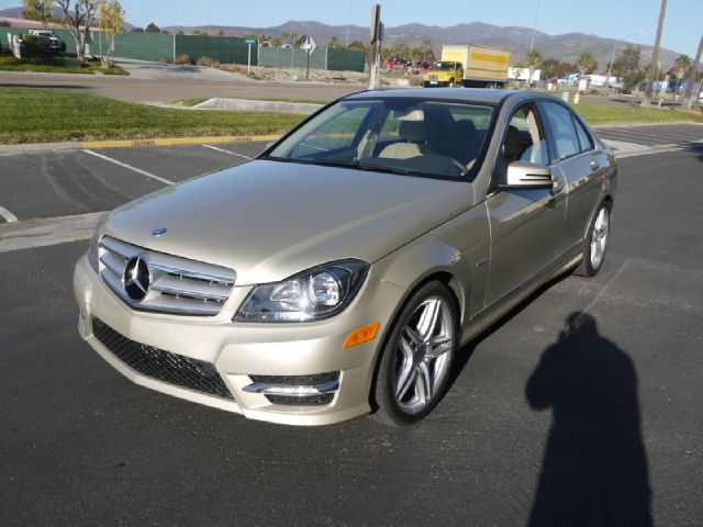 Mercedes-Benz C-Class 2012 photo 4