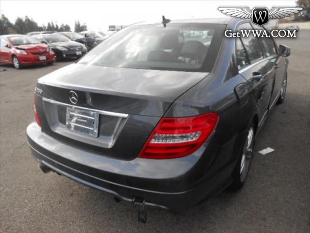 Mercedes-Benz C-Class 2013 photo 4