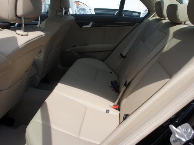 Mercedes-Benz C-Class 2013 photo 5