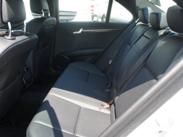 Mercedes-Benz C-Class 2013 photo 4
